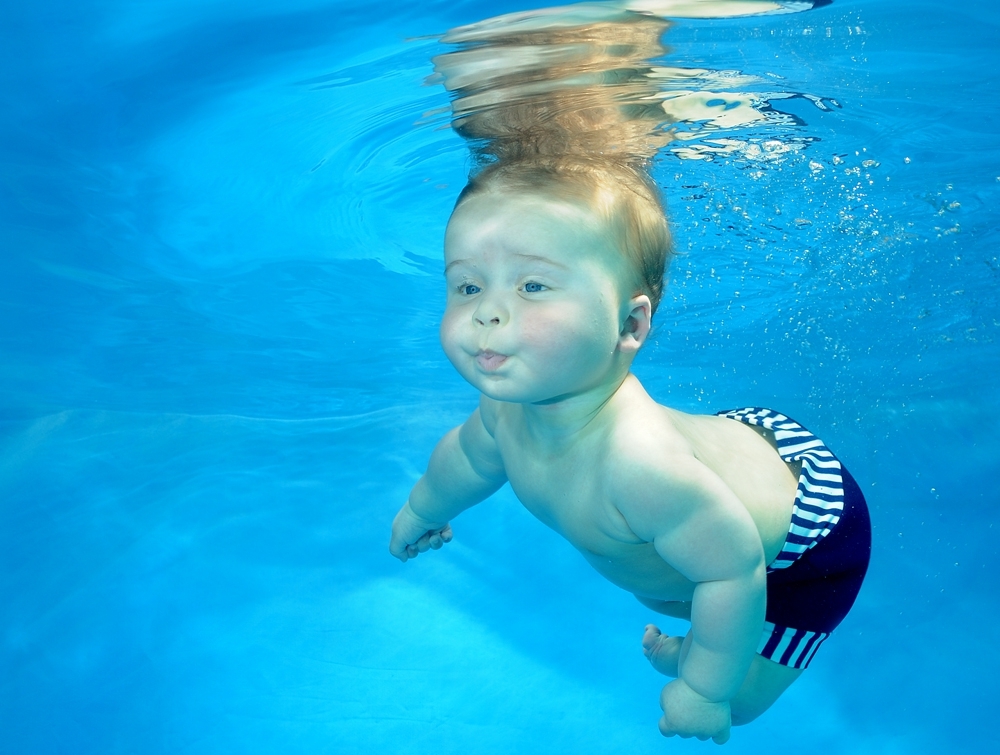 Малыши под водой... Фотограф Phil Shaw