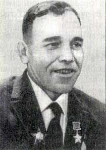 Чирков Семён Николаевич 22.02.1918- 17.05.1995(Герой Советского Союза)