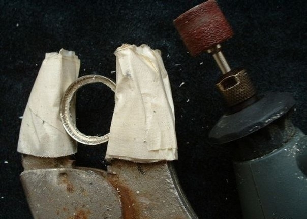 Как сделать кольцо из обычной монеты.