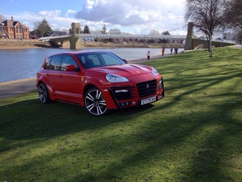 Британец преобразил Porsche Cayenne в кроссовер Ferrari