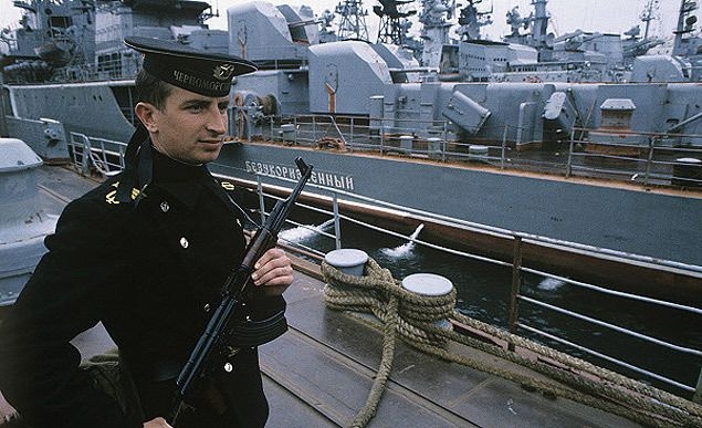 Как Украина отжимала у России корабли  в 1990-х годах