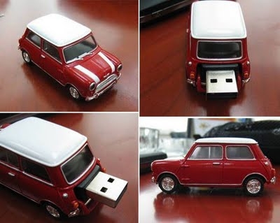 USB-драйв, веселая флэшка