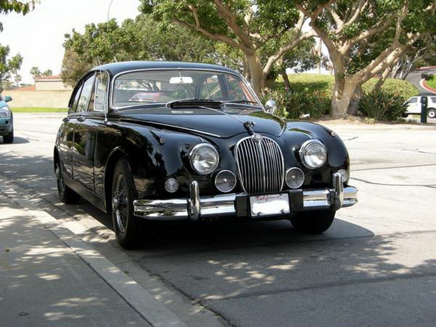 Найдено на eBay. 1963 Jaguar MKII