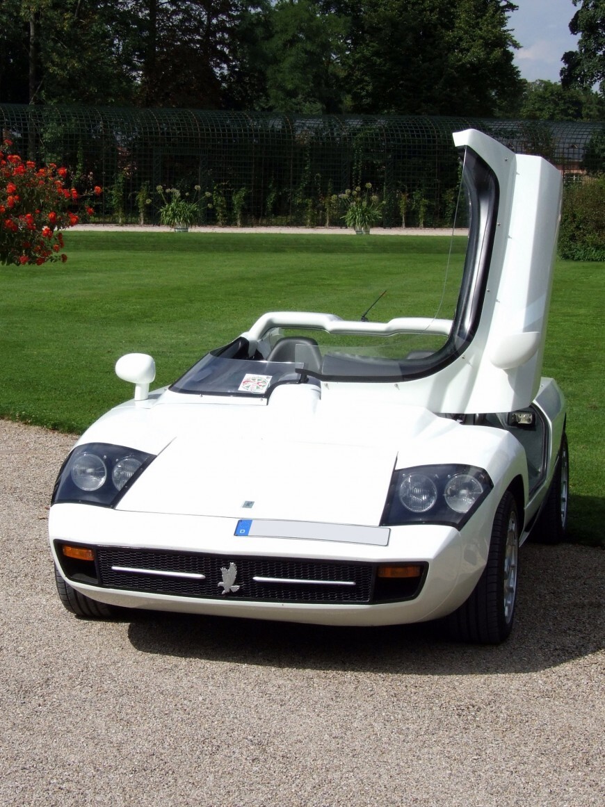 Isdera Spyder 033 и Imperator 108i