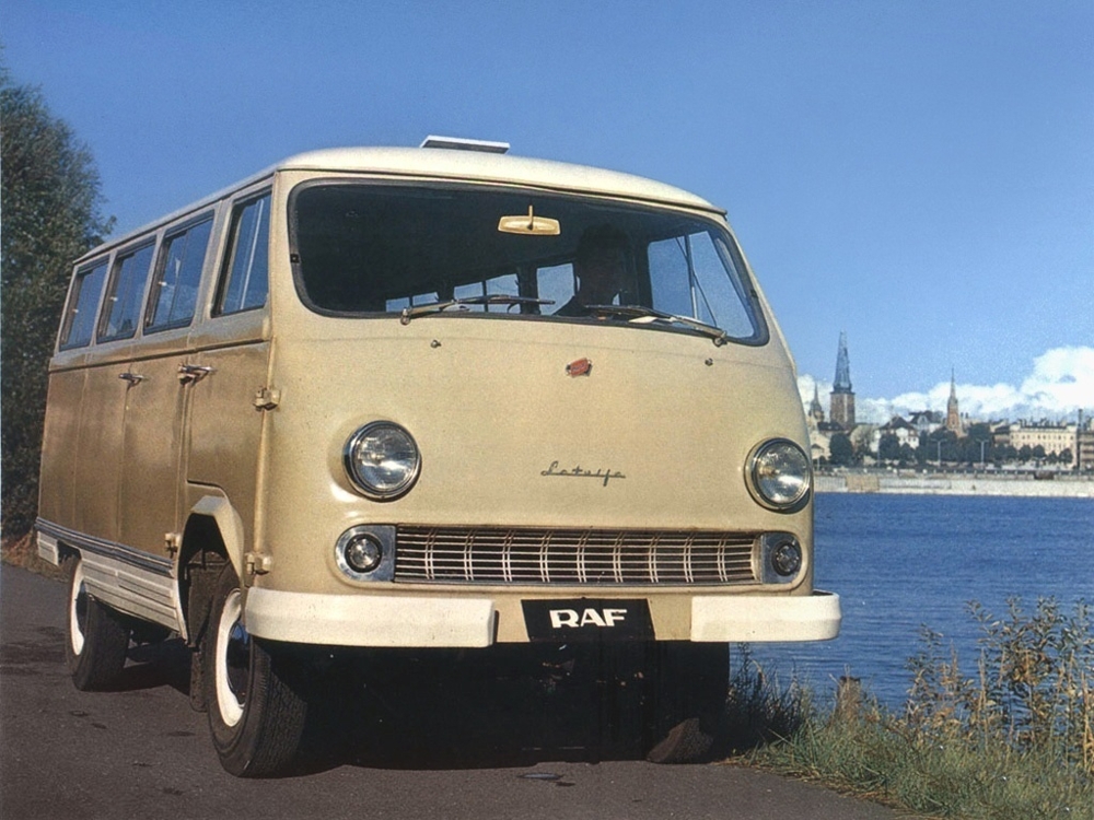 Автолегенды СССР. Автобусы. РАФ-2203.