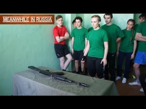 Разборка и сборка на скорость в одной из школ AK-74 