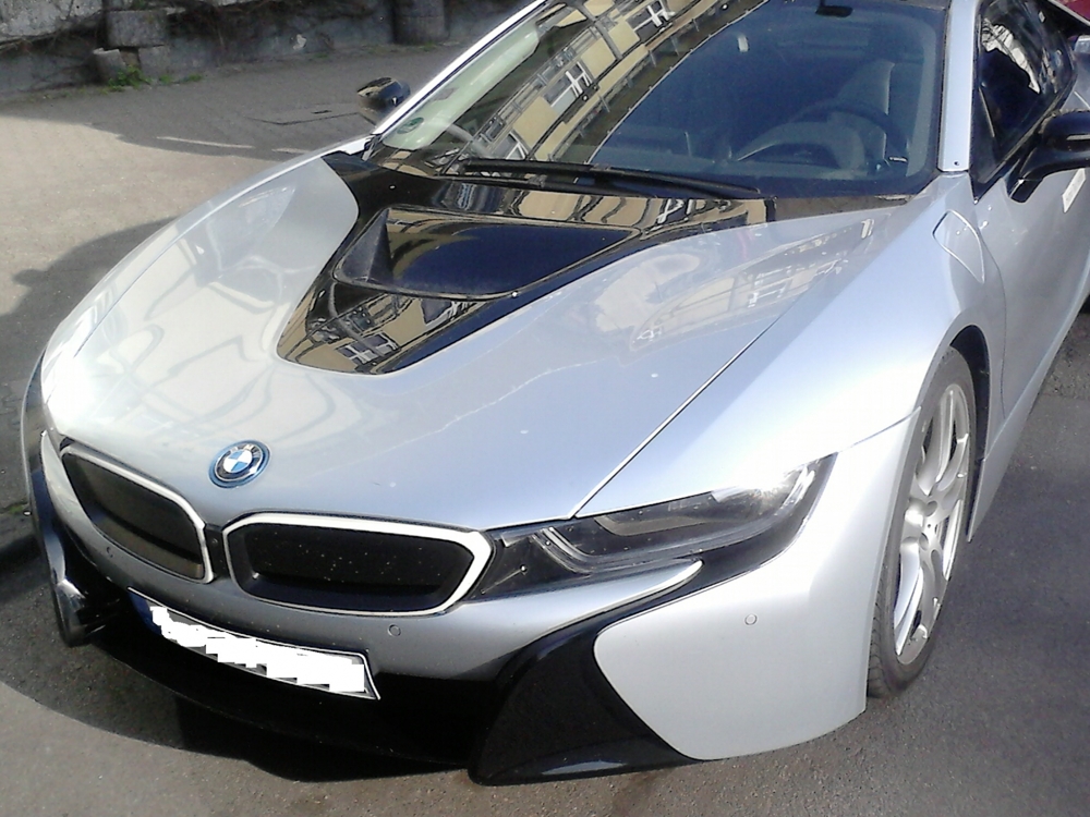 Новый BMW i8