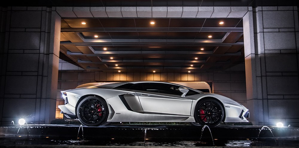 Lamborghini построила Aventador в честь Джеки Чана