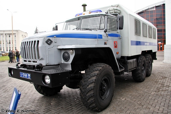 УРАЛ-43203 (ВМ-4320) 