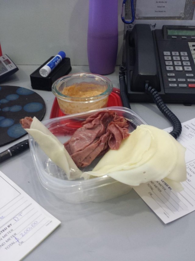 Что едят на обед американские офисные работники