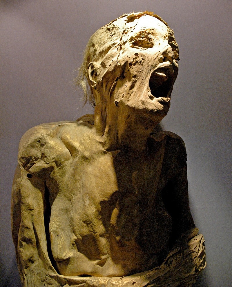 Кричащая мумия из музея Гуанахуато