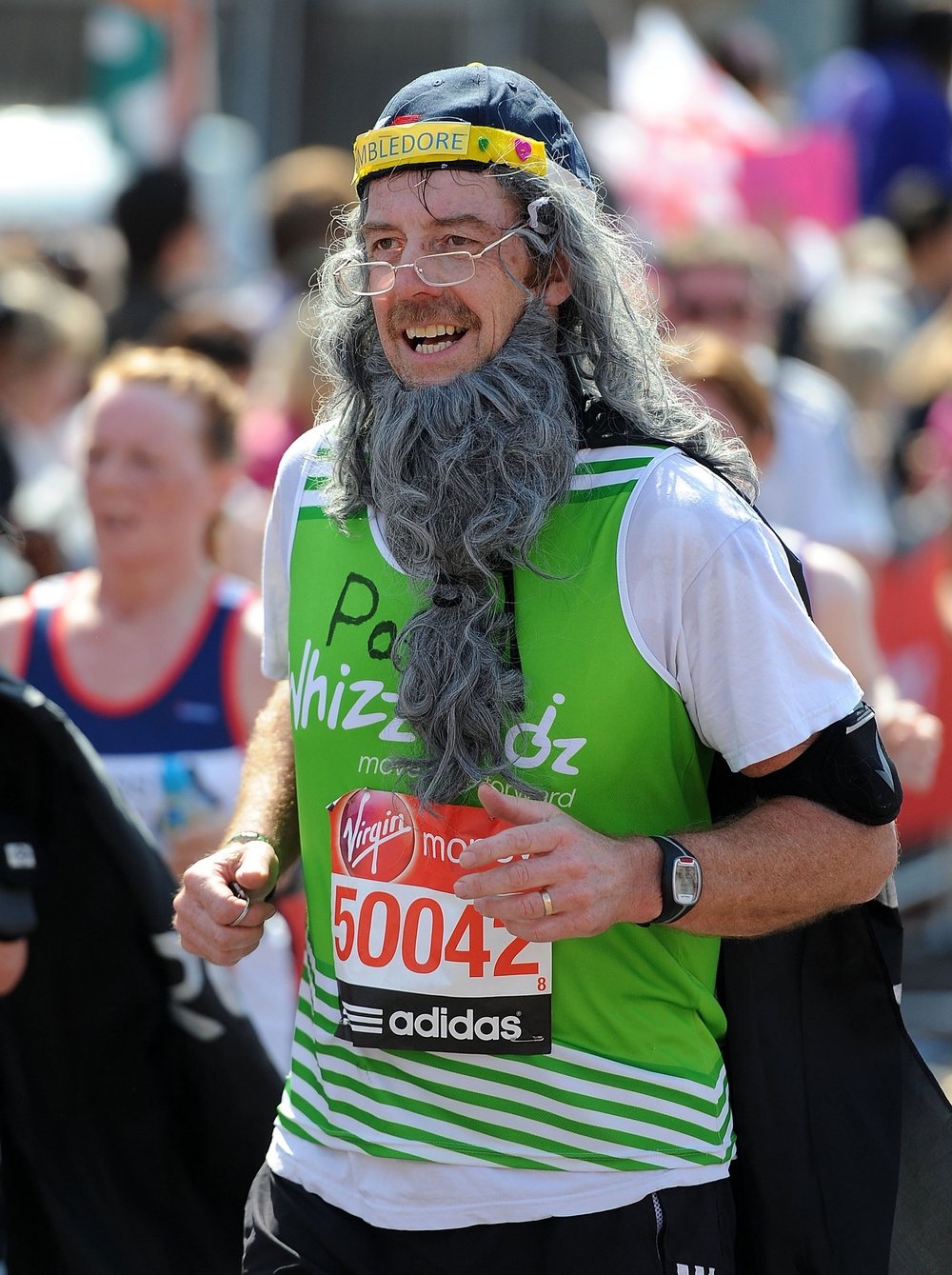Лучшие костюмы бегунов лондонского марафона
