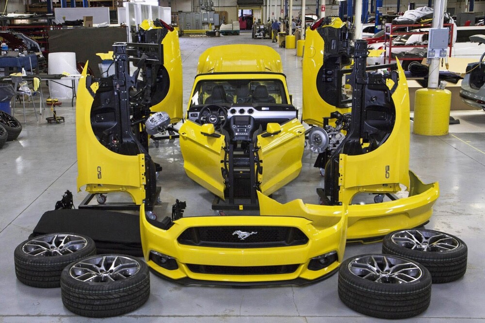 В Форде распилили новенький Mustang 