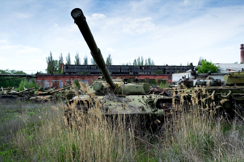 Кладбище танков или сказ о былом величии. 14 фото + 1 видео