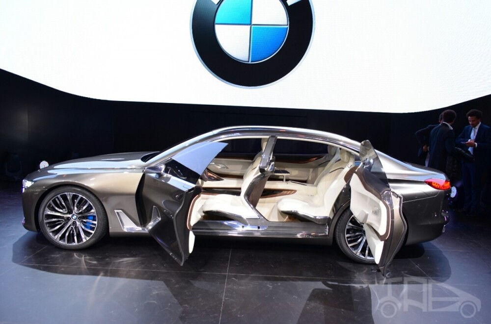 Концепт роскошного седана от BMW – Vision Future Luxury