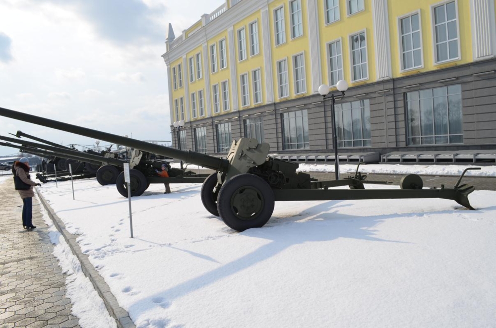 Прогулка по музею военной техники Верхняя Пышма 2014. Артиллерия. 