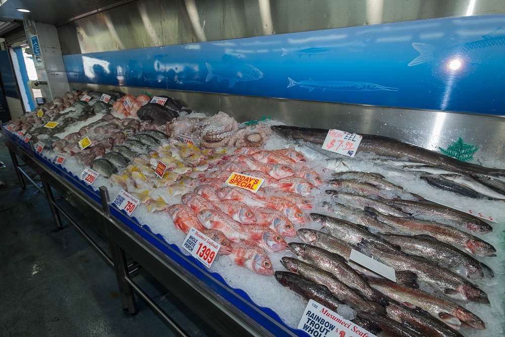 Поход на Sydney Fish Market за лососем