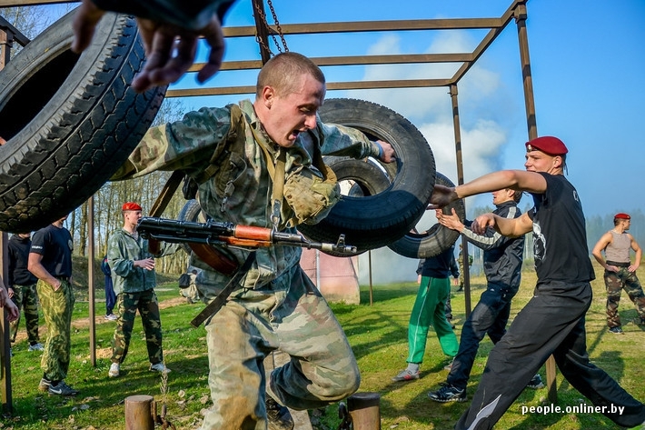 Репортаж с полигона, где спецназовцы сражаются за краповый берет