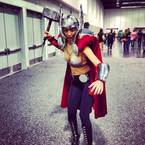 Девушки с Wondercon 2014