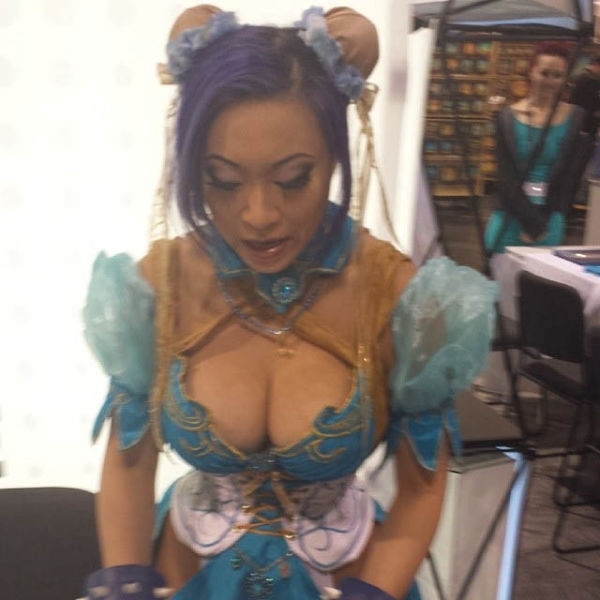 Девушки с Wondercon 2014