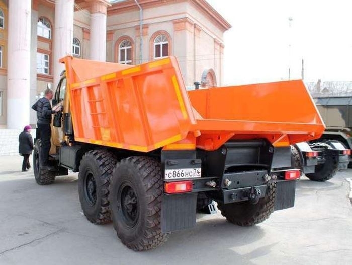 Новый дизайн грузовика "Урал-NEXT"