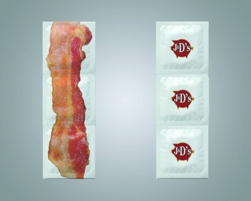 Необычные презервативы из бекона