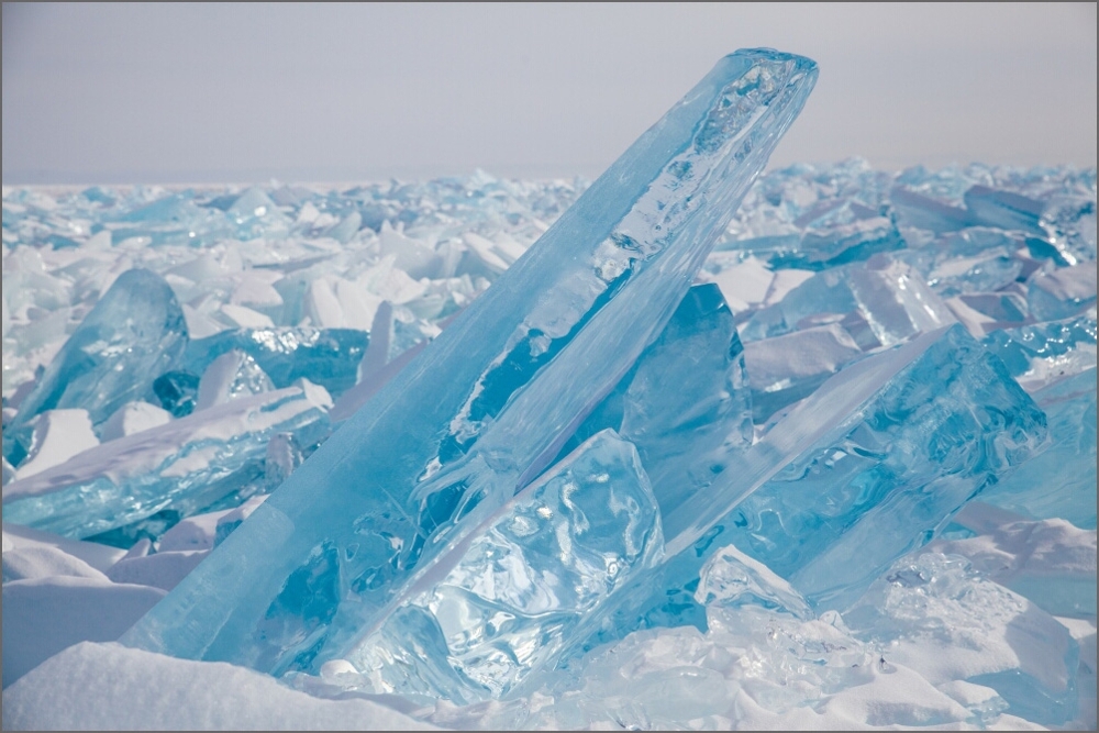 Кристально чистые льды Байкала 