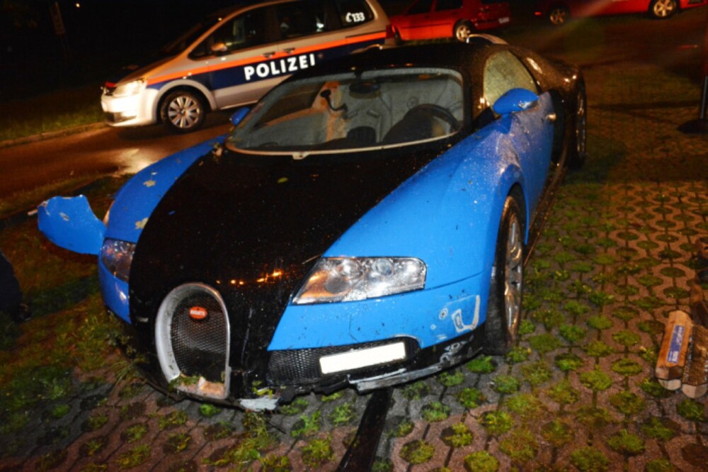 В Австрии разбили гиперкар Bugatti Veyron