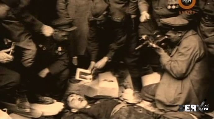30.04.1945 На куполе Рейхстага было поднято Знамя Победы