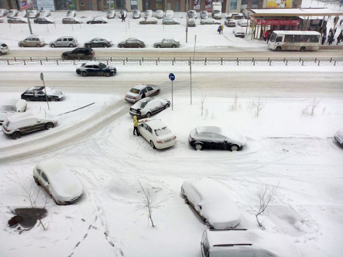 Весенний снегопад в Екатеринбурге