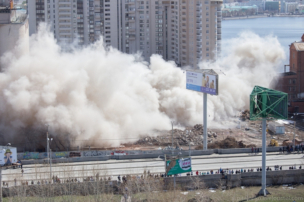 Взрыв в центре Екатеринбурга