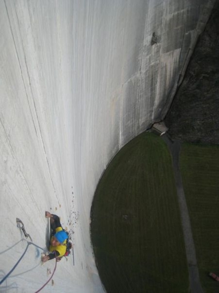 Крупнейший в мире скалодром.