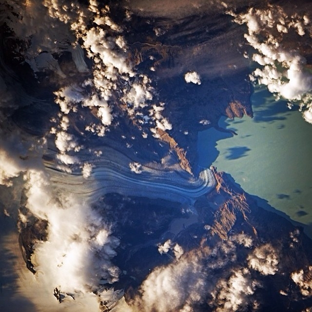 Потрясающие космические фотографии с борта МКС