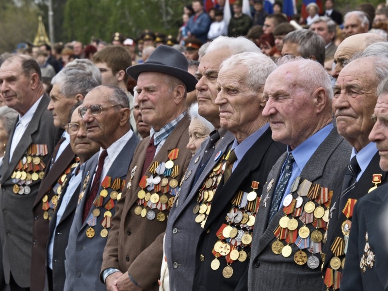 Не все то , что с орденами - ветеран. 