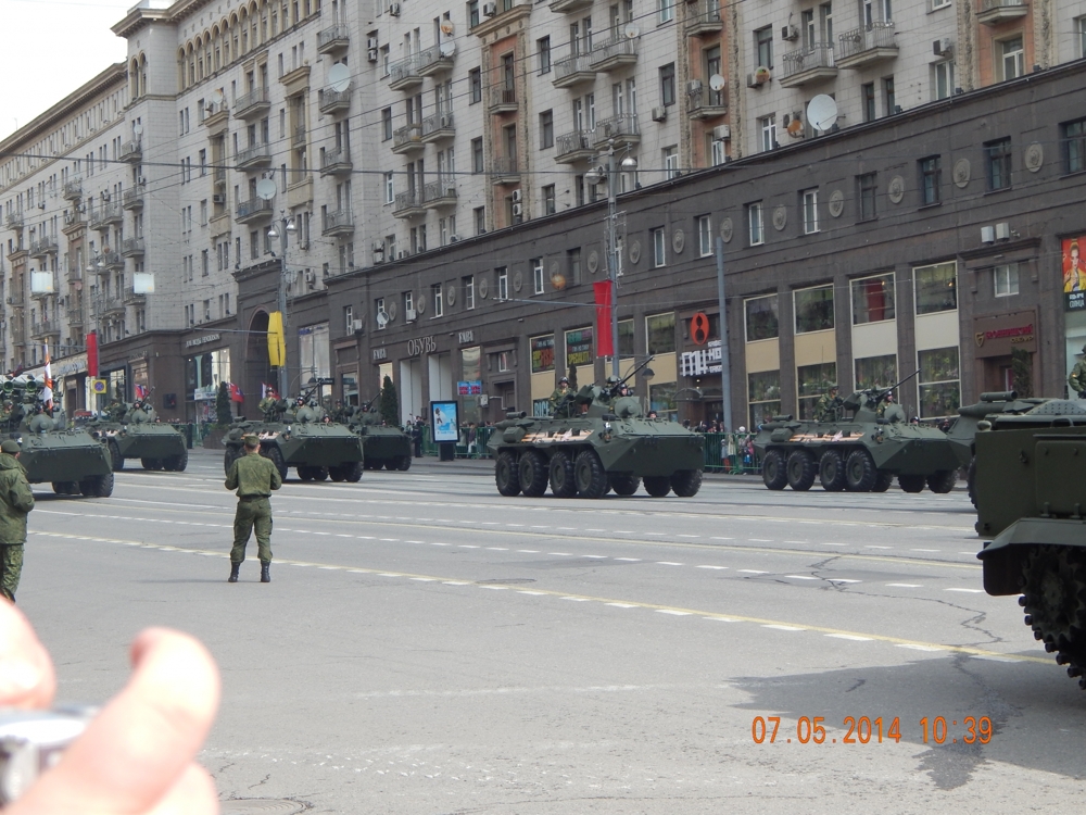 Последний прогон перед Парадом Победы 9 мая 2014.