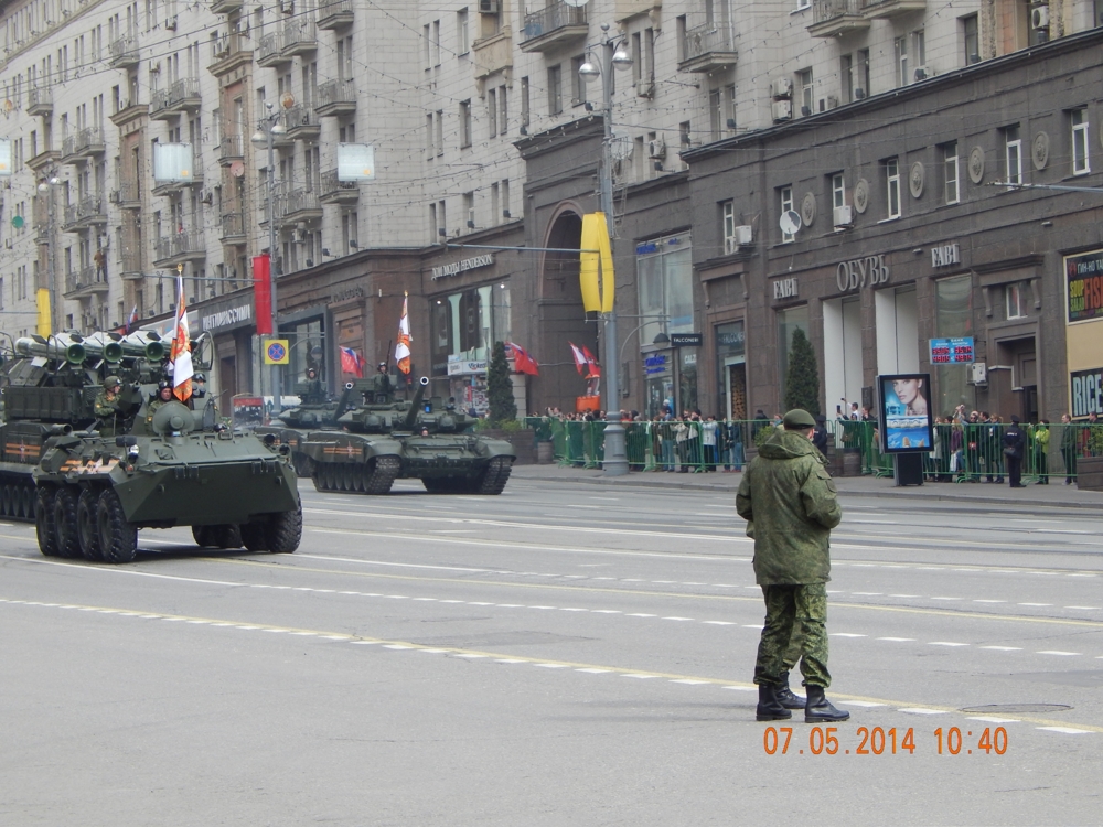 Последний прогон перед Парадом Победы 9 мая 2014.