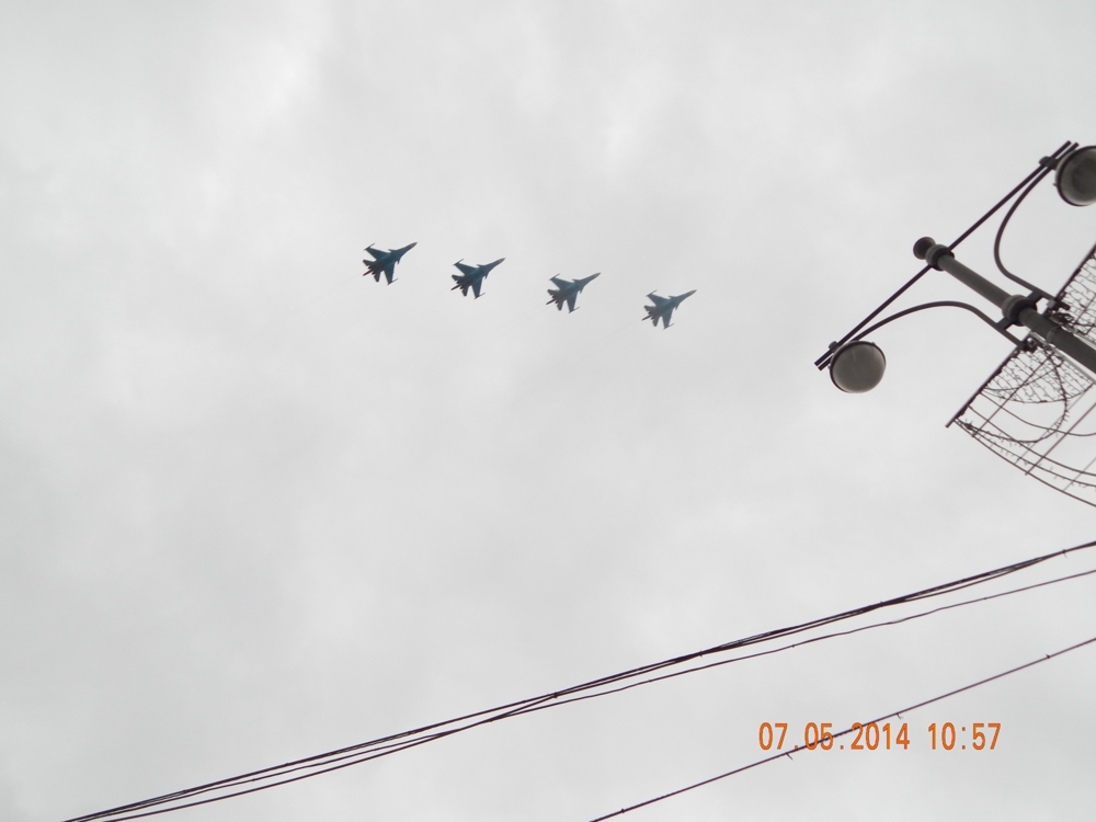Последний прогон перед Парадом Победы 9 мая 2014.(продолжение)
