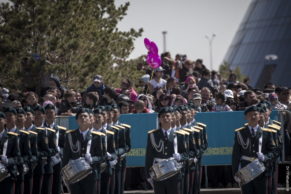 Военный парад в Астане