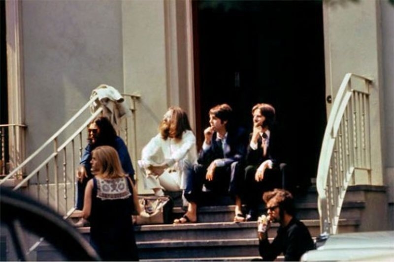 Кадры с фотосессии The Beatles для обложки к альбому Abbey Road