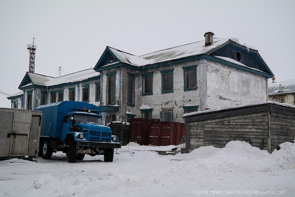 Советский транспорт в закрытом посёлке Диксон
