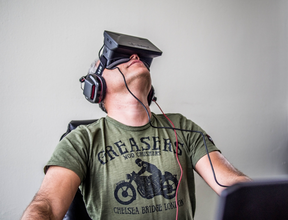 Ржач, прикол 2014 тест 3D очков Oculus Rift 3d helmet test (3D шлем) j