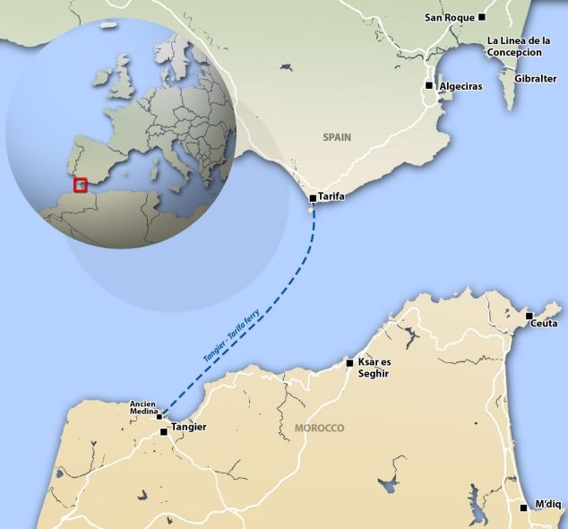 Как мигранты из Марокко пытаются попасть в испанский порт Тарифы