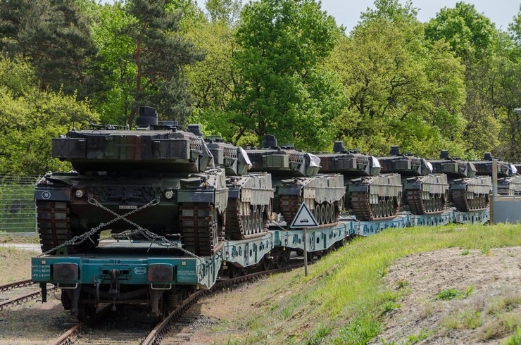 Leopard танки в польской армии. 