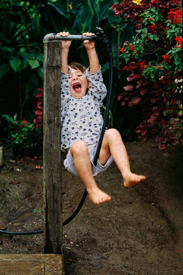 Детские забавы в фотографиях Стива МакКарри