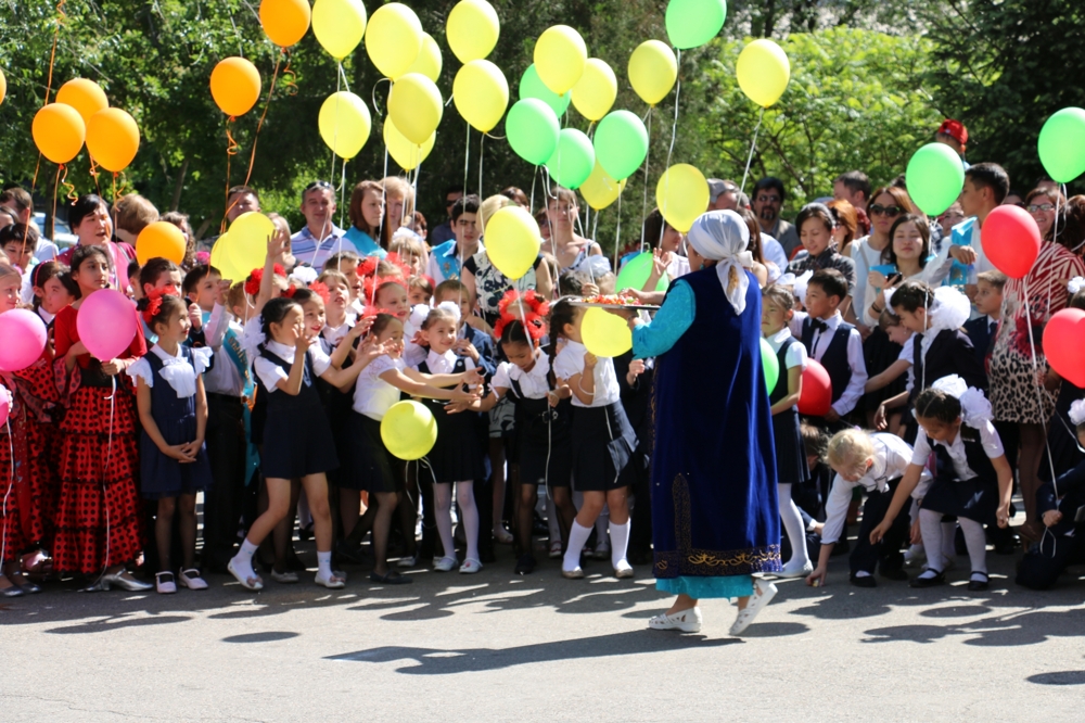 25 мая в гимназии №46  в Алматы