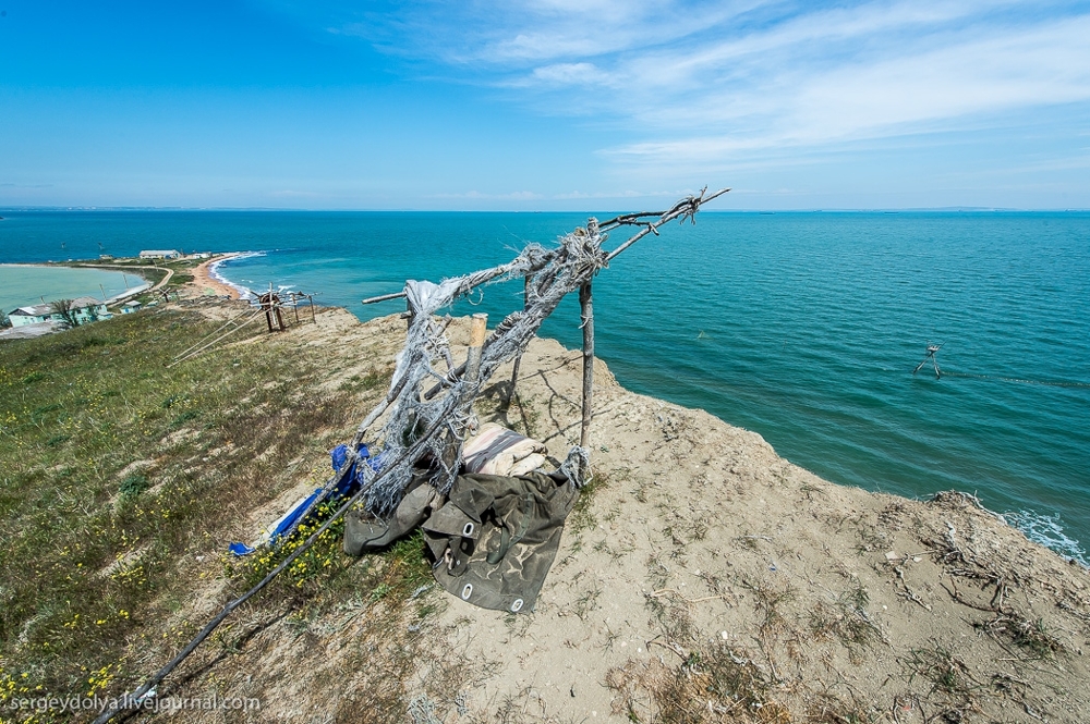 Интересный способ ловли рыбы в Крыму