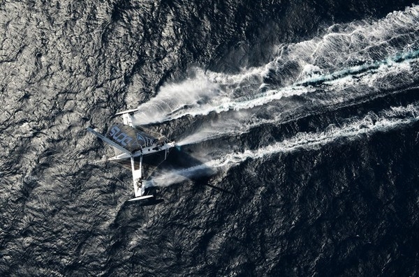 «Летающее» судно Hydroptere