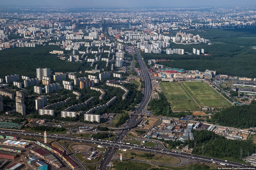 А ты до сих пор сидишь у компа... или прогулка по Москве.