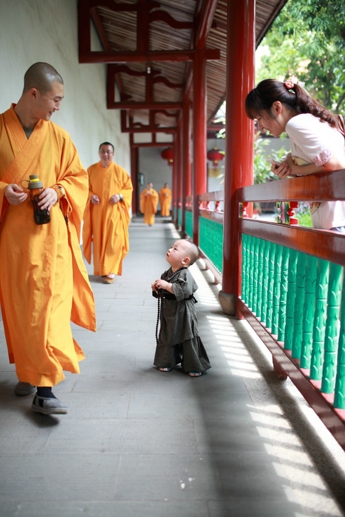 Маленький монах