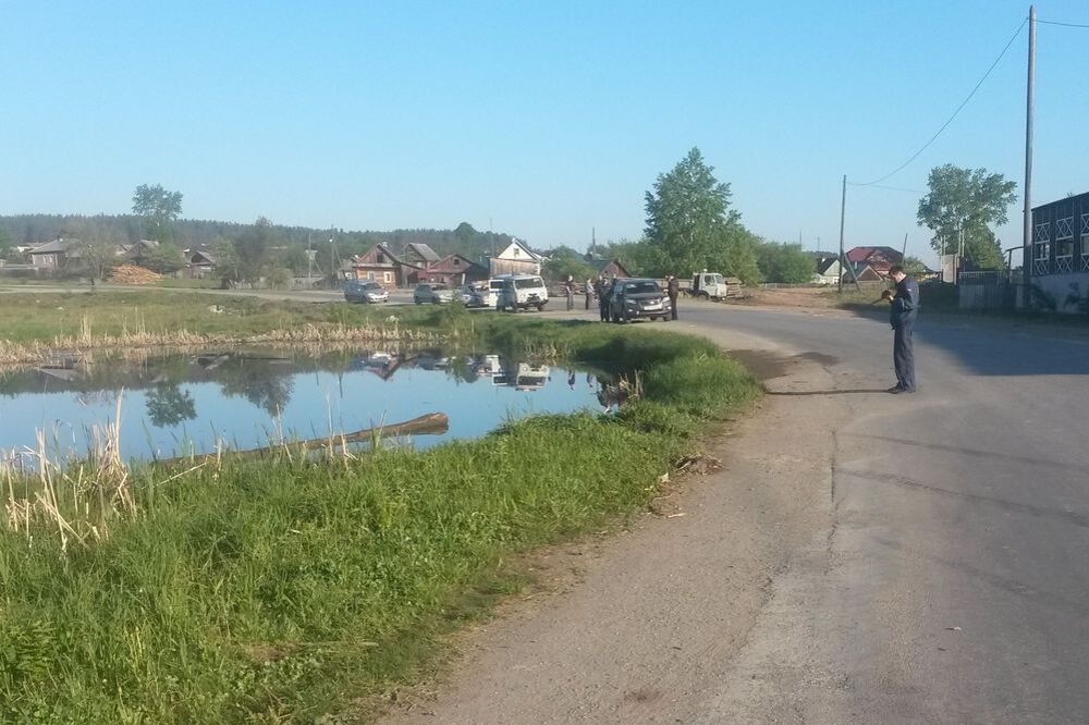 Пьяная девушка насмерть сбила двух пешеходов в Свердловской области